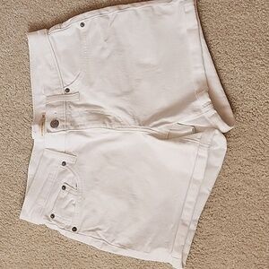 Levis White Denim Shorts